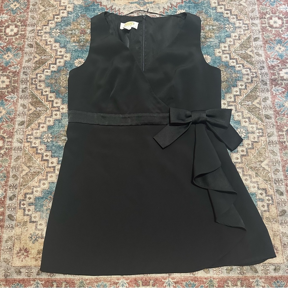 Y2K Talbots black bow tank top size 6P petite - Picture 3 of 7